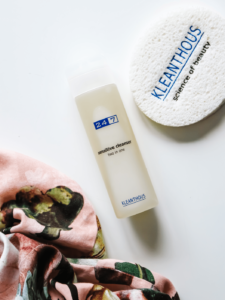 24/7 sensitive cleanser 2 in 1 200 ml